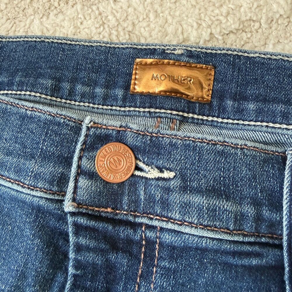 Mother The Weekender Fray Jeans in Walking on Coals Size 34 - Picture 5 of 14